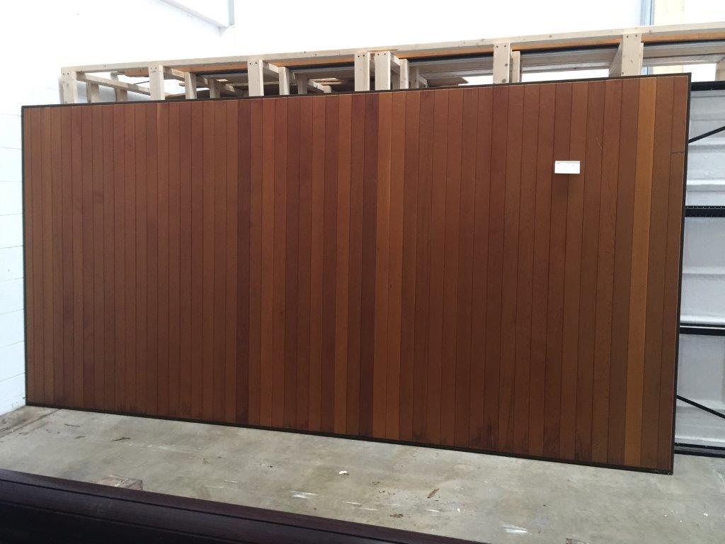 Hormann 2009 Vertically Ribbed in Light Oak