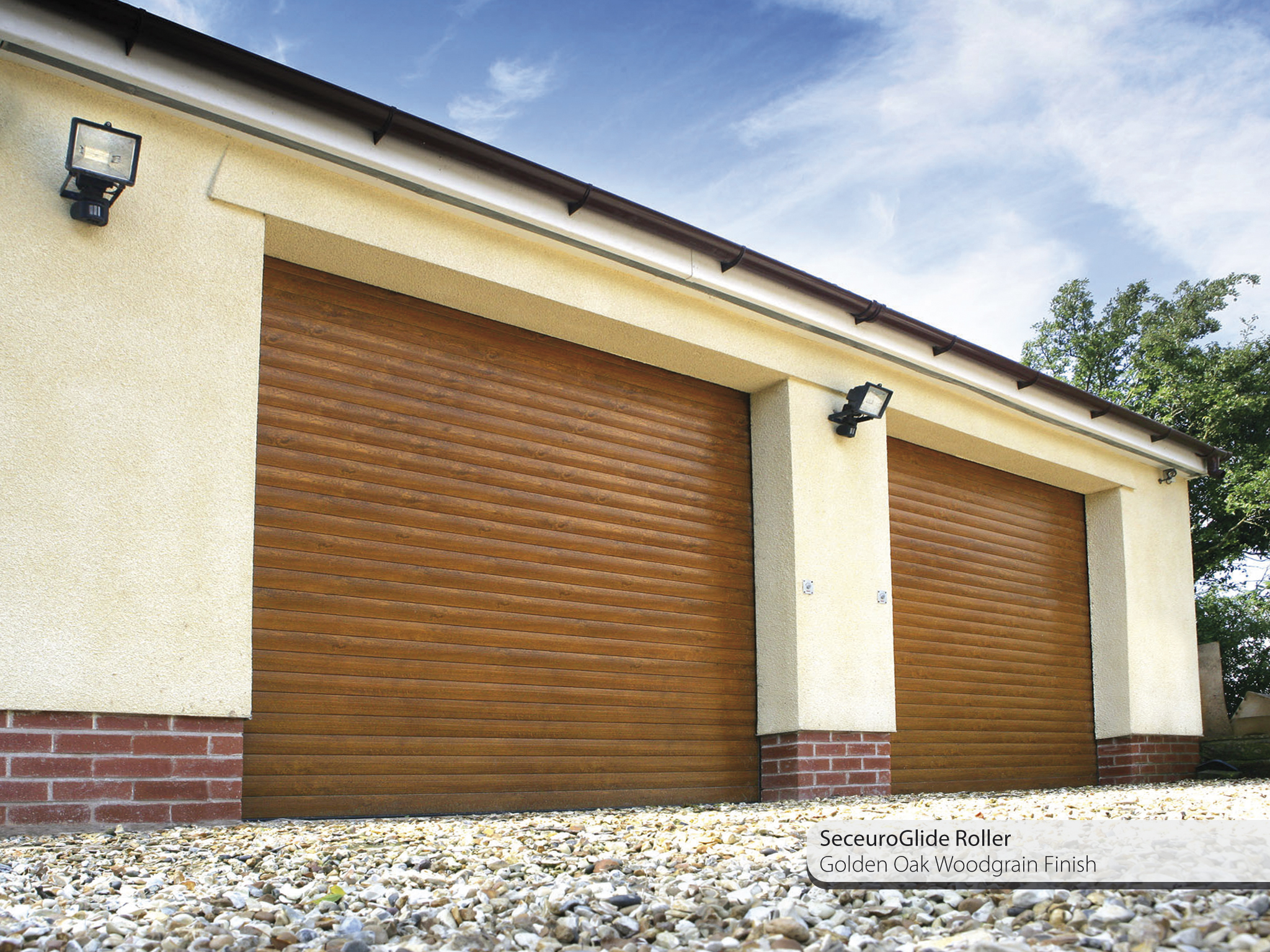 SWS Classic Horizontally Ribbed in Golden Oak Woodgrain
